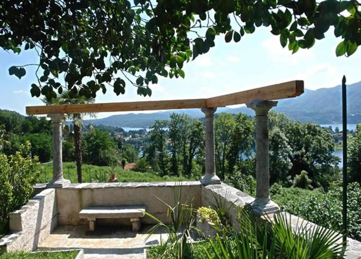 Domus Cusiana Complesso Vista Lago E Piscina Miasino Екстериор снимка